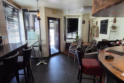 Commerce &agrave; vendre &agrave; ROCHEFORT   - 97 m&sup2; 