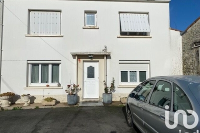 Maison à vendre à VERINES  - 6 pièces - 117 m² 