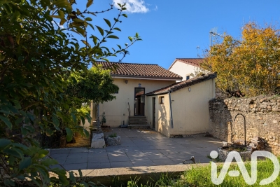 Maison à vendre jardin terrasse salle alpes