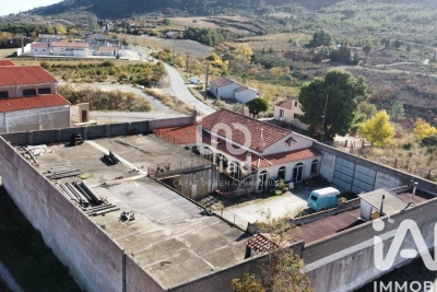 Maison à vendre à ST-PAUL-DE-FENOUILLET Est - 8 pièces - 700 m² 