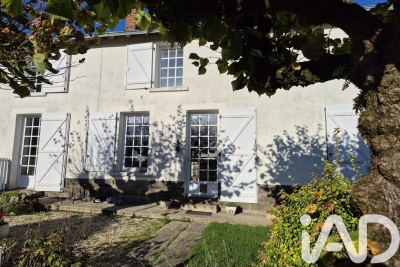 Maison à vendre à LE BUSSEAU  - 5 pièces - 160 m² 