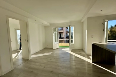 Appartement à louer à NICE  - 3 pièces - 52 m² 