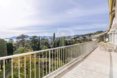 Appartement à vendre à CANNES Gare Nice-Ville - 6 pièces - 222 m² 