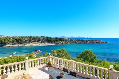 House for sale in MARTIGUES  - 6 rooms - 180 m² 