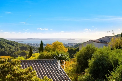 Maison à vendre piscine campagne var 