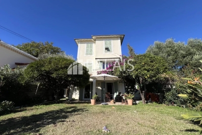 Maison à vendre à NICE Gare Nice-Ville - 6 pièces - 113 m² 