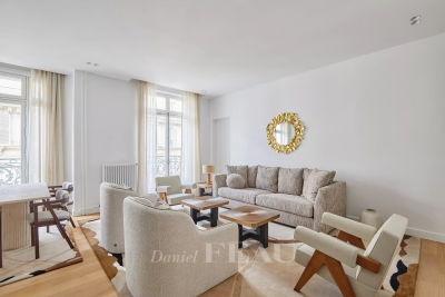 Appartement à louer à PARIS 8EME Belleville - 3 pièces - 94 m² 