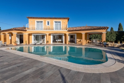 House for sale in PUGET-SUR-ARGENS  - 6 rooms - 154 m² 