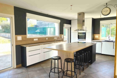 Maison à vendre à LA CHAPELLE ST LAUD  - 6 pièces - 136 m² 