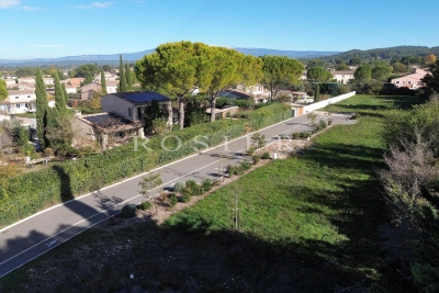 Building plot for sale in PERNES-LES-FONTAINES    