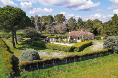 Maison à vendre à UZÈS  - 6 pièces - 141 m² 