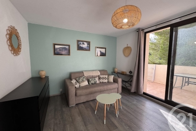 Appartement à louer à SIX-FOURS-LES-PLAGES Ecarts - 2 pièces - 32 m² 