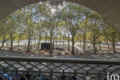 Bien à louer à BORDEAUX   - 140 m² 