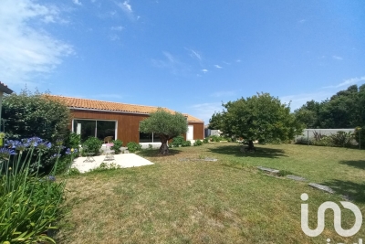 Maison à vendre à DOLUS D OLERON  - 5 pièces - 196 m² 
