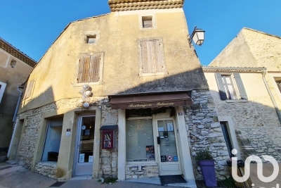 Maison à vendre à ST-LAURENT-DES-ARBRES  - 8 pièces - 238 m² 