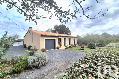 Maison à vendre à FAYE L ABBESSE  - 4 pièces - 93 m² 