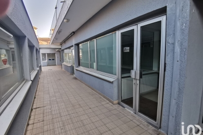 Bien à vendre à BETHUNE   - 370 m² 