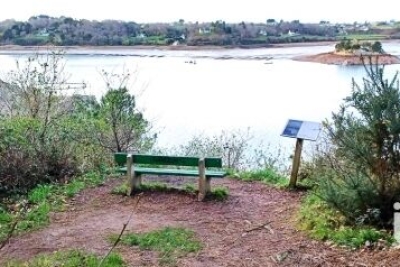 Maison à vendre petite maison au bord de l eau 