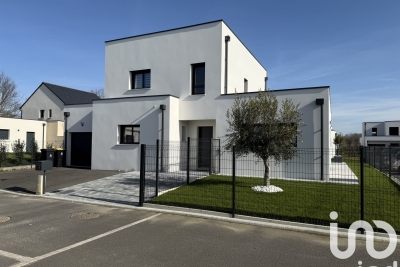 Maison à vendre à LE PLESSIS GRAMMOIRE Baumette (Zone Naturelle) - 6 pièces - 160 m² 