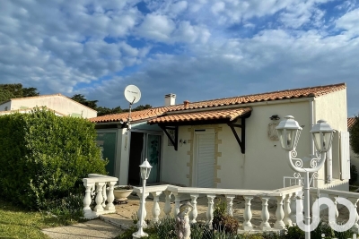 Maison à vendre à STE MARIE DE RE  - 6 pièces - 76 m² 