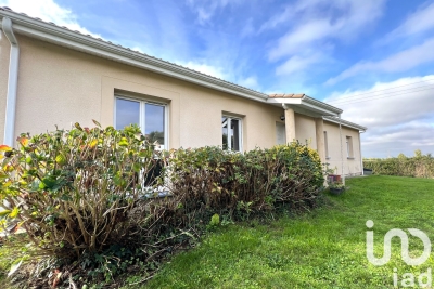 Maison à vendre à ARVEYRES  - 5 pièces - 115 m² 