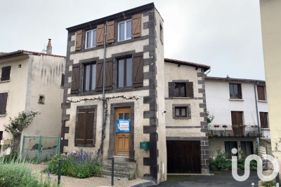 Maison à vendre à CHAURIAT  - 6 pièces - 158 m² 