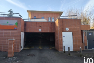 Parking/Garage à louer à CHARTRES   - 10 m² 
