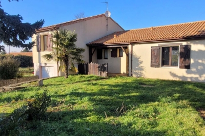 Maison à vendre à AIRVAULT Airvault - 7 pièces - 136 m² 