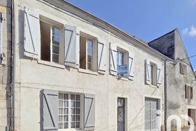 Maison à vendre petite maison au bord de l eau 