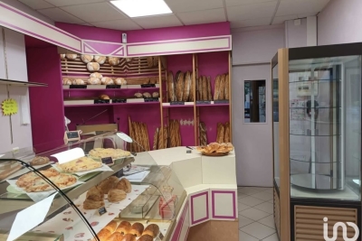 Commerce à vendre à ST MARTIN DE LA PLACE Baumette (Zone Naturelle)  - 85 m² 