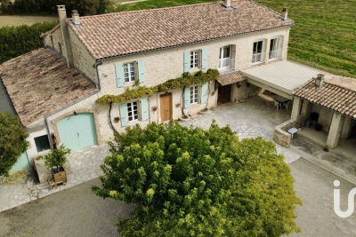 Maison à vendre à SAVASSE  - 8 pièces - 270 m² 