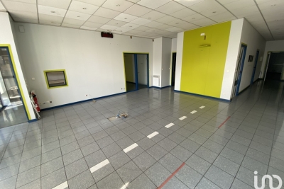 Bien à vendre à DOUE-EN-ANJOU Baumette (Zone Naturelle) - 10 pièces - 550 m² 