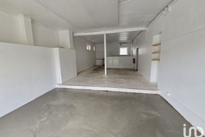 Commerce à louer à VILLESEQUE-DES-CORBIÈRES   - 66 m² 