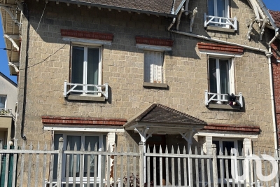 Bien à vendre à BEAUMONT SUR OISE   - 168 m² 