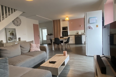 Maison à vendre à VERINES  - 4 pièces - 77 m² 