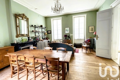 Maison à vendre à ROCHEFORT  - 8 pièces - 200 m² 