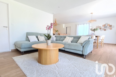 Maison à vendre à LA JARRIE  - 7 pièces - 172 m² 