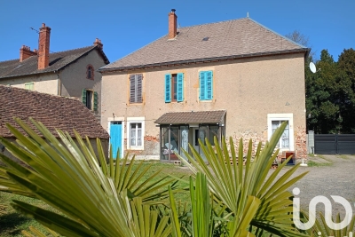 Maison à vendre petite maison au bord de l eau 