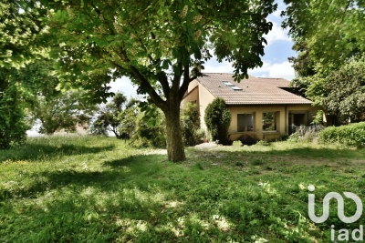 Maison à vendre à VERNEUIL L ETANG  - 8 pièces - 195 m² 