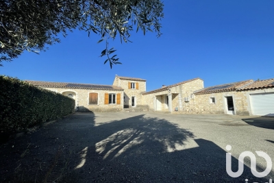 Maison à vendre à ST-LAURENT-DES-ARBRES  - 10 pièces - 265 m² 