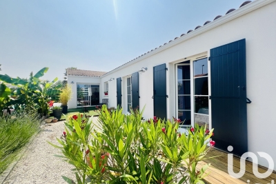 Maison à vendre à ANGLIERS  - 5 pièces - 140 m² 