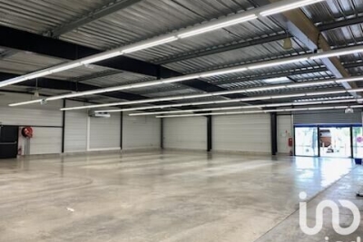 Bien à vendre à ST MAIXENT L ECOLE   - 1300 m² 