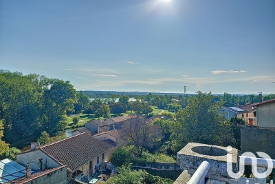 Maison à vendre à ST PIERRE DE BOEUF Saint-Pierre-de-Bœuf - 10 pièces - 227 m² 