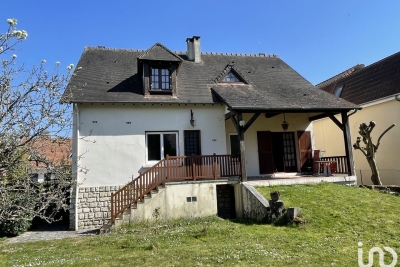 Maison à vendre à ST REMY LES CHEVREUSE  - 7 pièces - 160 m² 