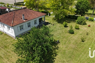 Maison à vendre à FONTAINES D OZILLAC  - 4 pièces - 88 m² 