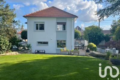 Maison à vendre à NOMENY  - 10 pièces - 250 m² 