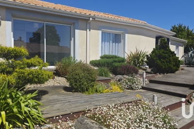 Maison à vendre à L ABSIE  - 8 pièces - 155 m² 