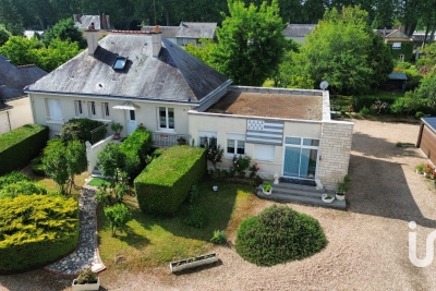 Maison à vendre à RICHELIEU  - 9 pièces - 282 m² 