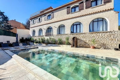 Maison à vendre à LA CIOTAT  - 9 pièces - 388 m² 