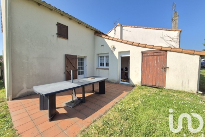 Maison à vendre à BELLEVIGNY  - 1 pièces - 100 m² 